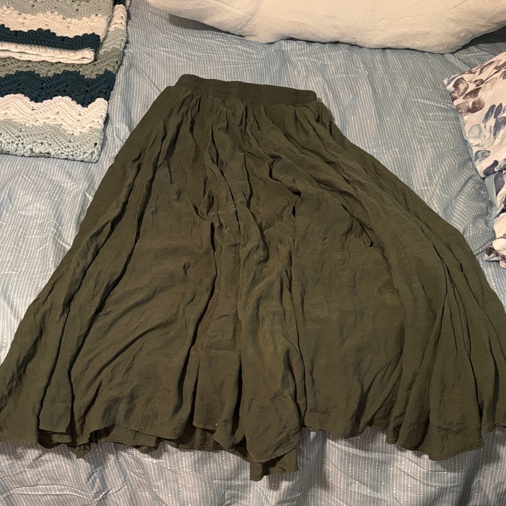 Elegant Forest Green Maxi Skirt